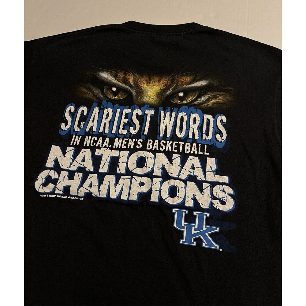 VTG 2012 University Kentucky Wildcats NCAA Basketball Champions T-Shirt LARGE